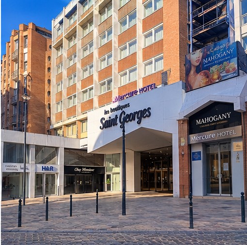 Rue Maurice Fonvieille à proximité du salon